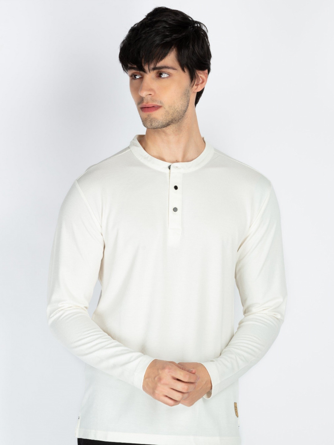 

Status Quo Men Henley Neck Pockets T-shirt, Off white