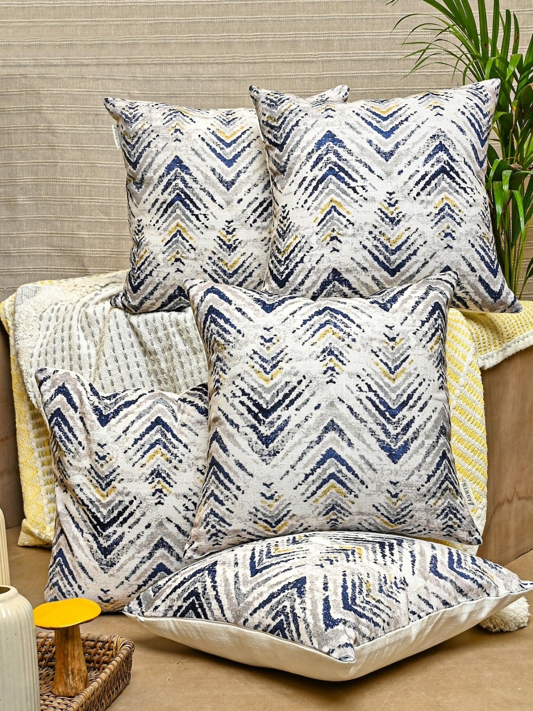 

ANWYN Blue & Grey 5 Pieces Abstract Cotton Square Cushion Covers