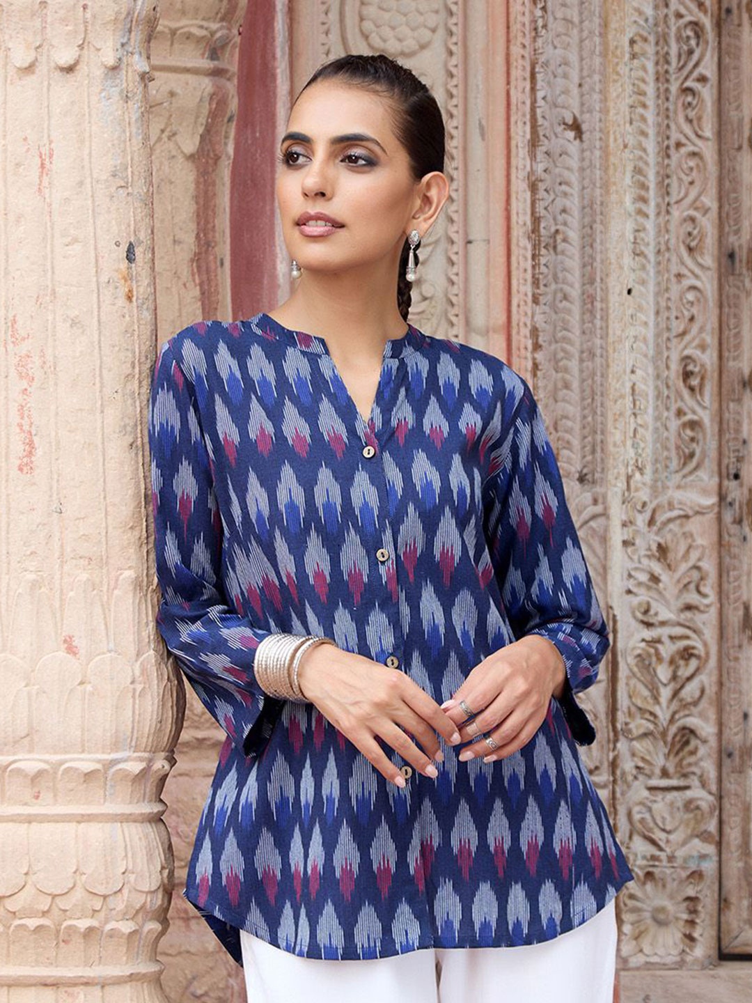 

House of Chikankari HOC Crafts Ikkat Woven Shirt, Navy blue