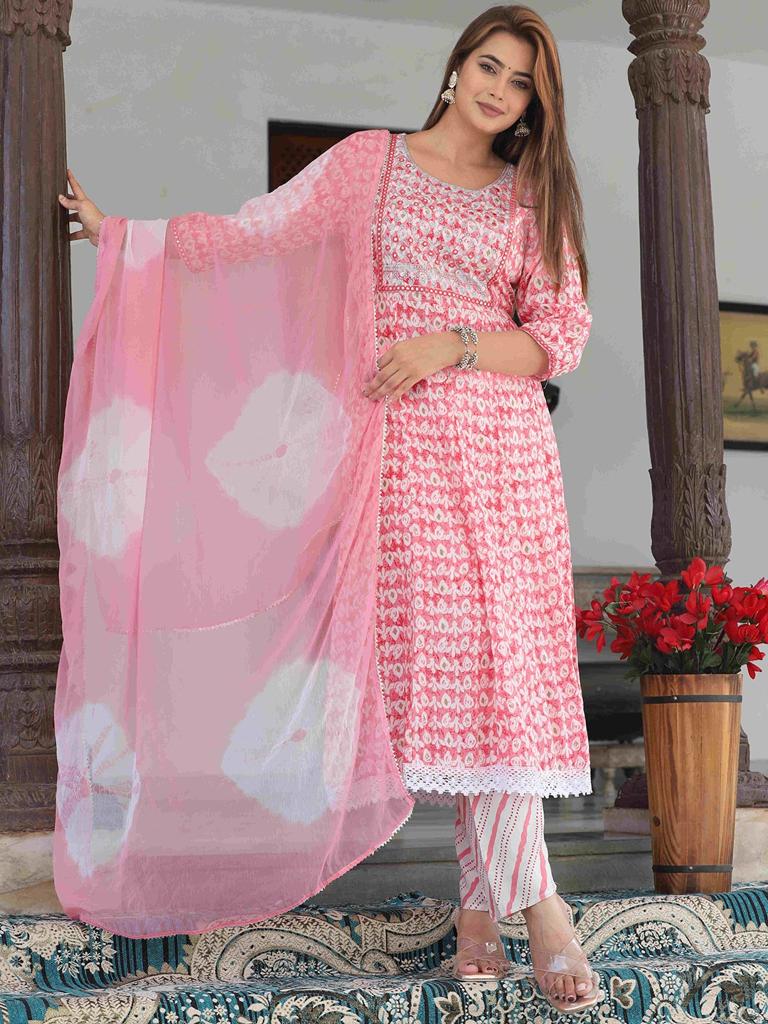 

SINGNI Women Embroidered Regular Mirror Work Kurta with Trousers & With Dupatta, Pink