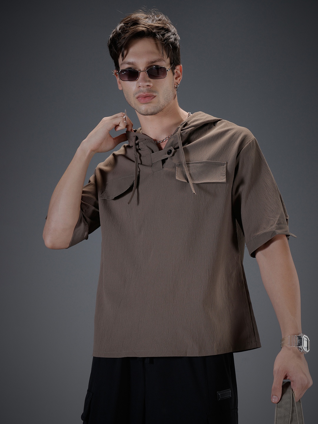 

SOKO STREET Hooded Relaxed Fit T-shirt, Taupe