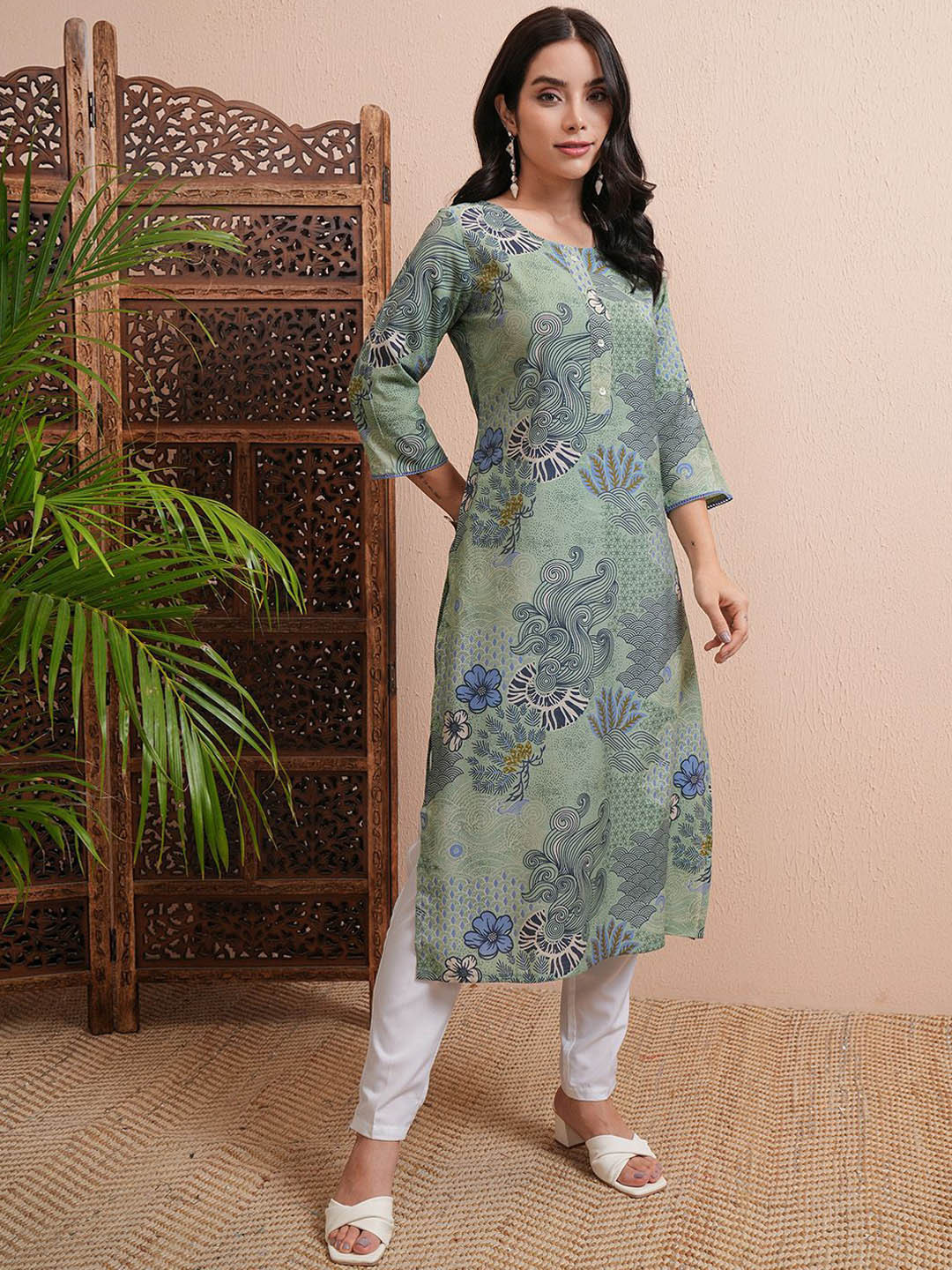 

Vishudh Women Floral Printed Floral Kurta, Green
