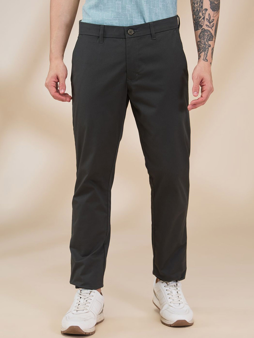 

Parx Men Tapered Fit Trousers, Green