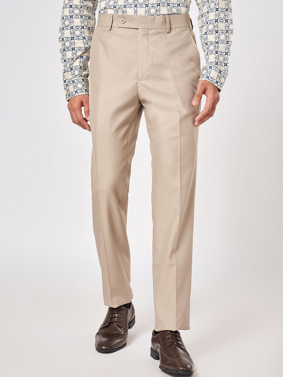 

BYFORD by Pantaloons Men Solid Slim Fit Formal Trousers, Beige
