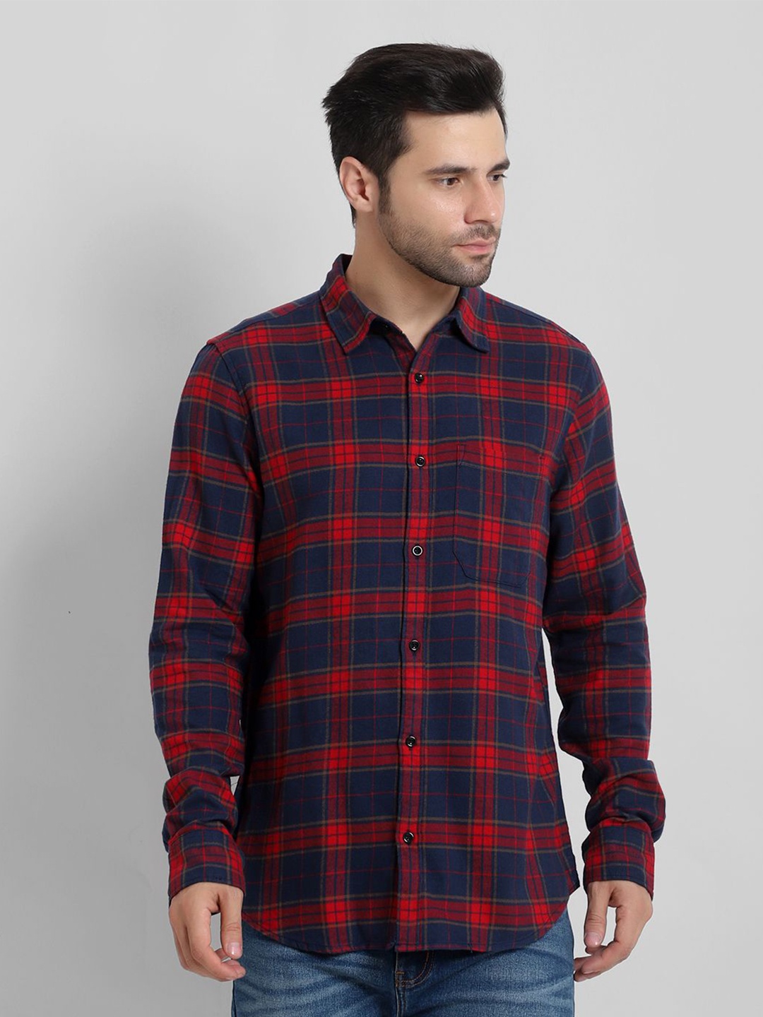 

Canjuice Men Comfort Spread Collar Checked Cotton Relaxed Fit Casual Shirt, Red