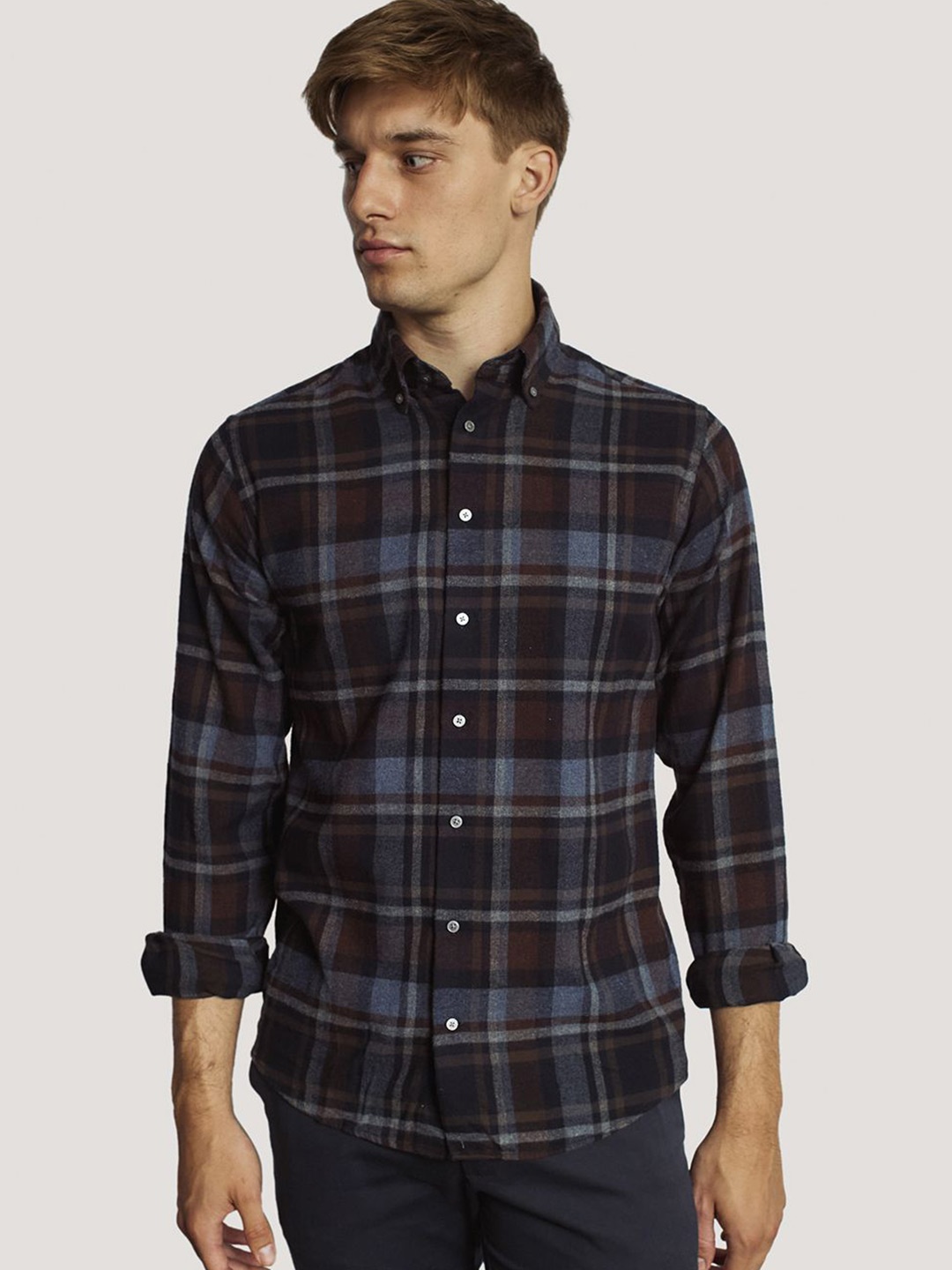 

Bruun & Stengade Men Button-Down Collar Checked Cotton Casual Shirt, Blue