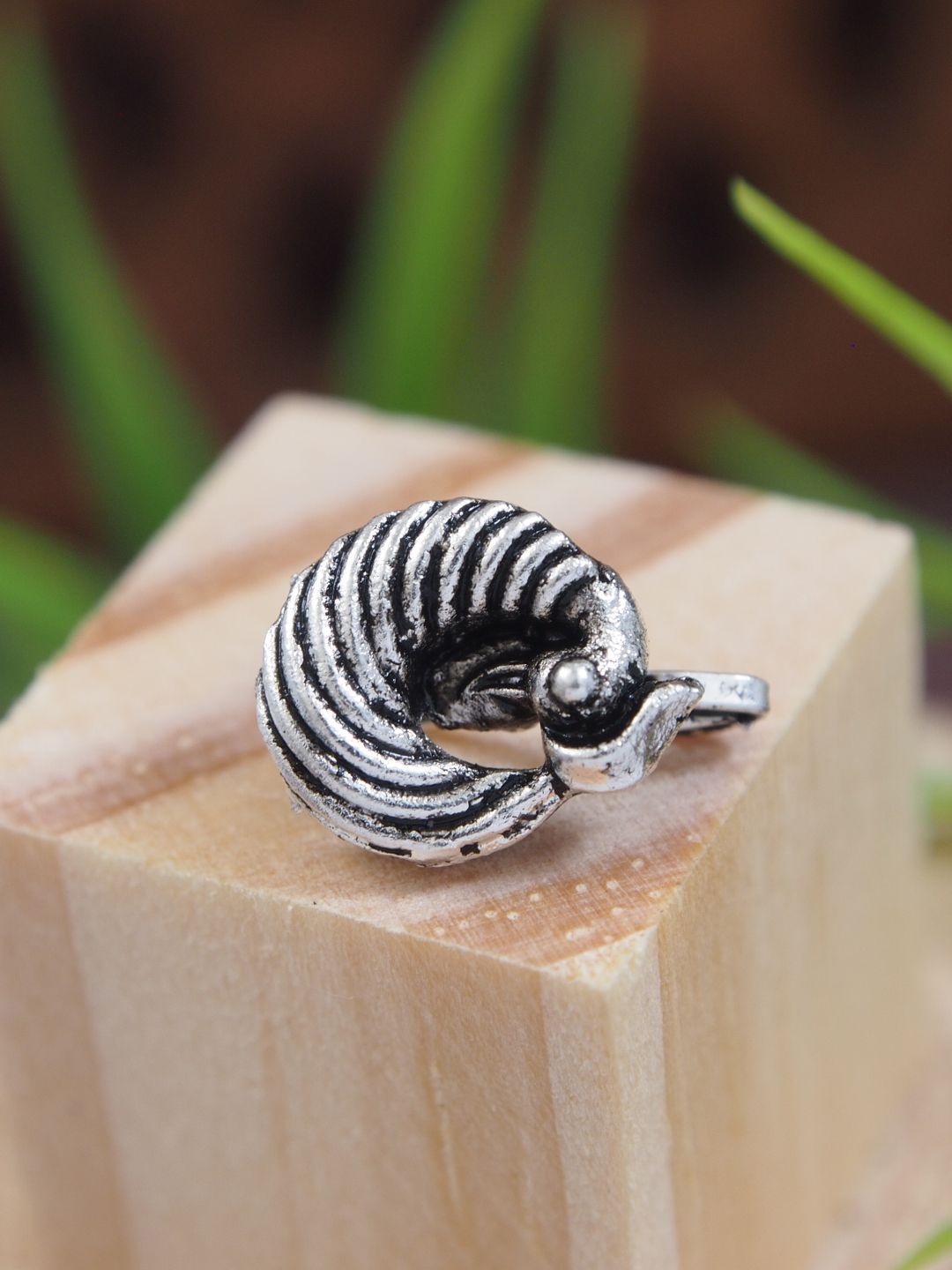 

I Jewels Silver-Plated Clip On Stud Nosepin
