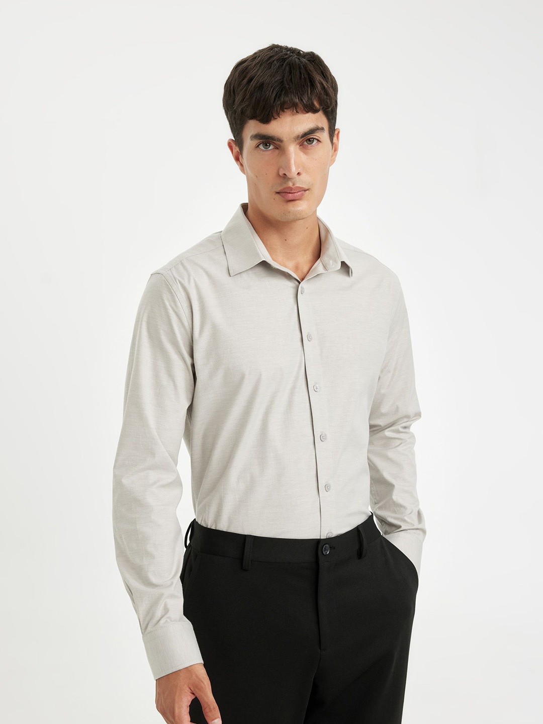 

DeFacto Men Spread Collar Solid Cotton Casual Shirt, Cream