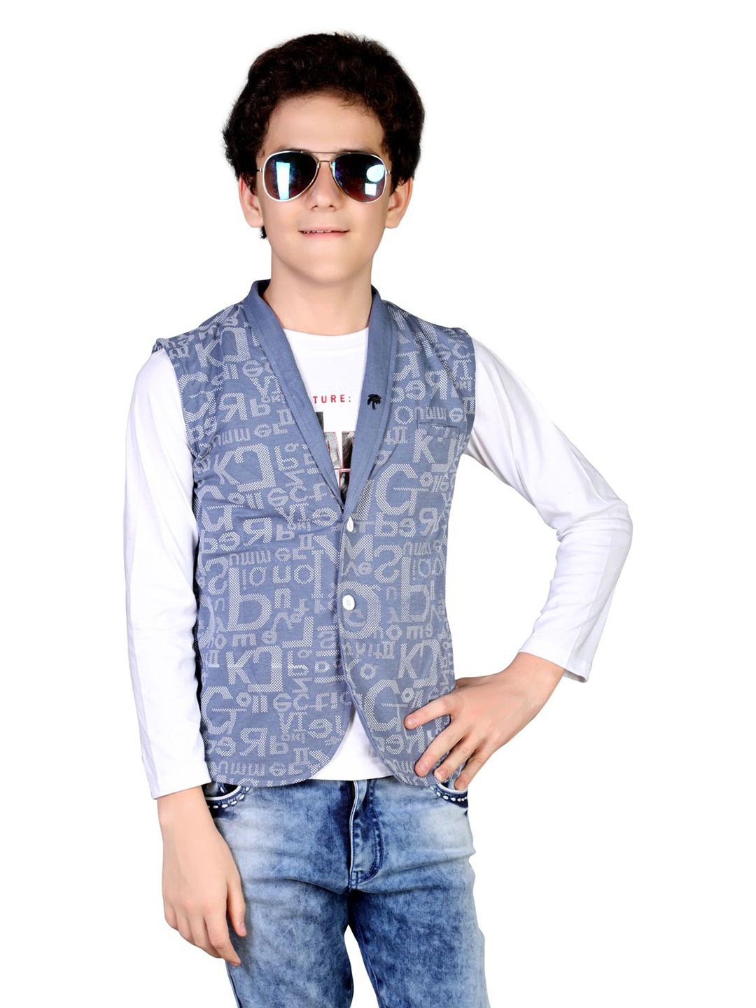 

MashUp Boys Printed T-Shirt With Waist Coat, Blue