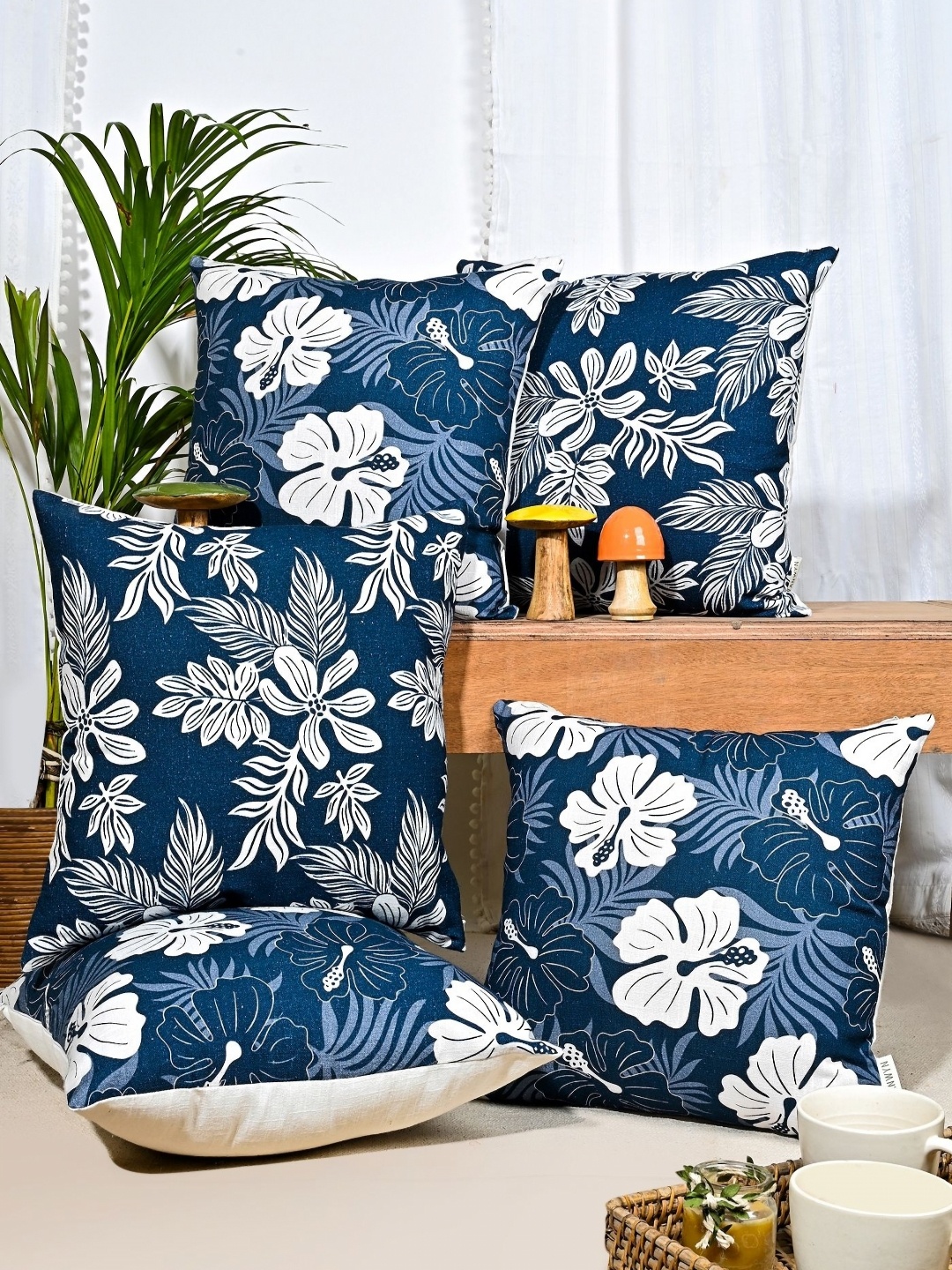 

ANWYN Blue & White 5 Pieces Floral Pure Cotton Square Cushion Covers