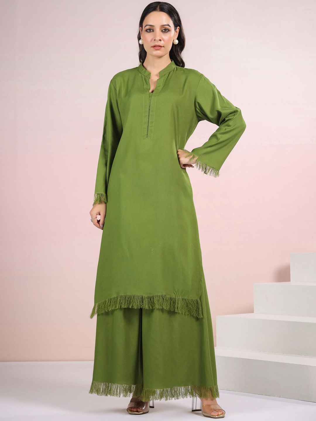 

Coordnord Mandarin Collar Regular Straight Kurta with Palazzos, Green