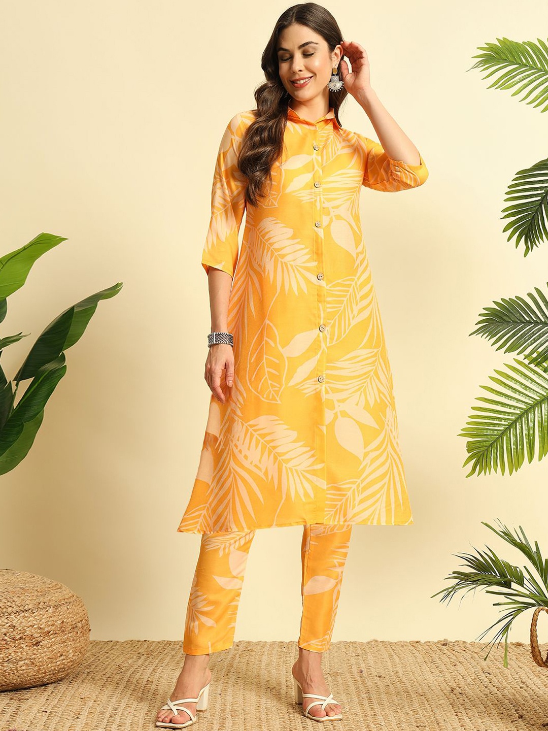 

BHUMIKA CREATION Floral Printed Shirt Collar A-Line Kurta with Trousers, Yellow