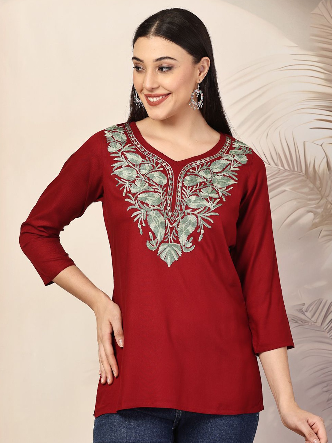 

Qazmi Women Ethnic Motifs Kashmiri Embroidered Aari Work Straight Kurti, Maroon