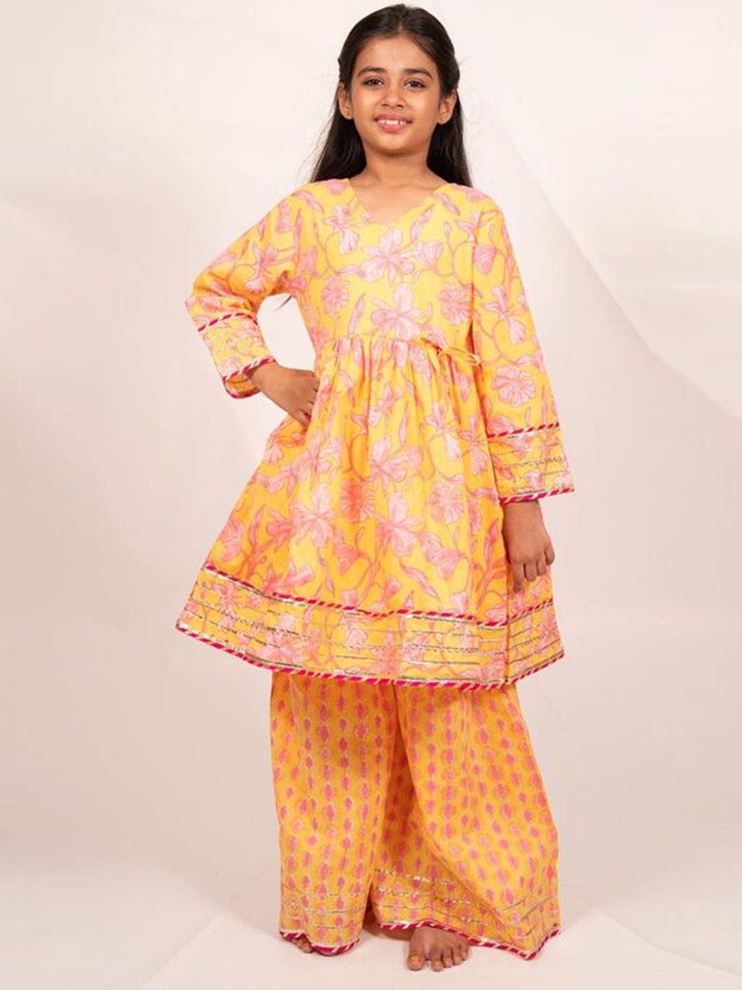 

Sangria Gotta Patti Pure Cotton Floral Printed Anarkali Kurta & Sharara, Yellow