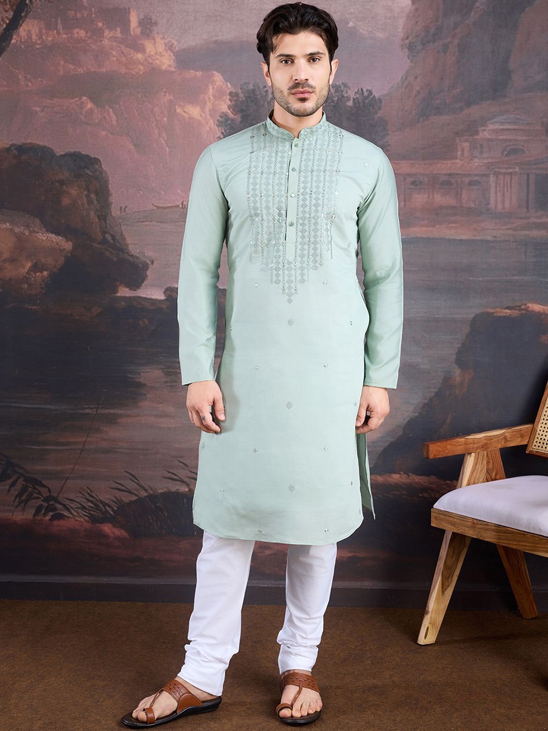 

House of Pataudi Floral Embroidered Mandarin Collar Straight Kurta With Churidar, Green