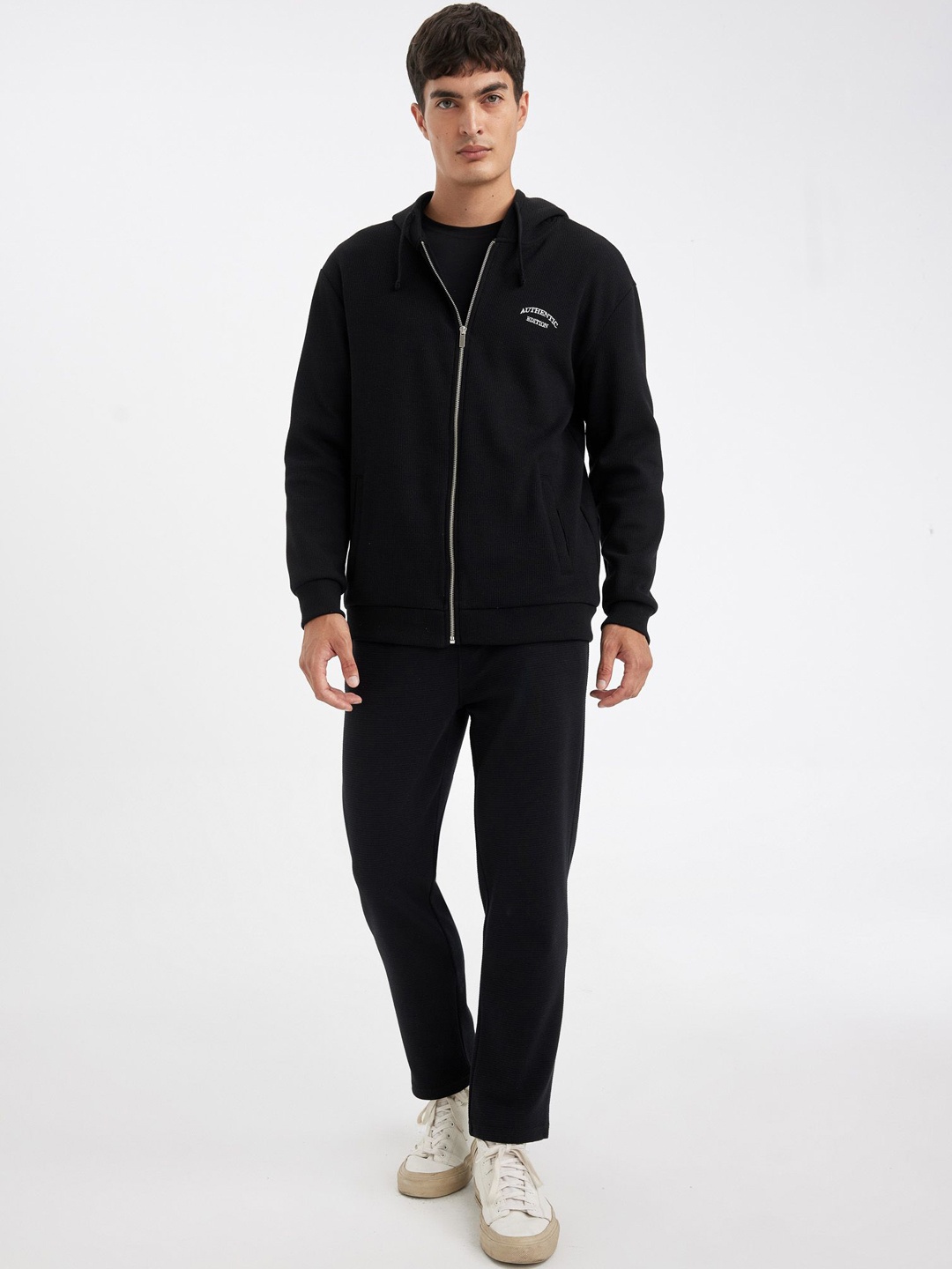 

DeFacto Men Trousers, Black