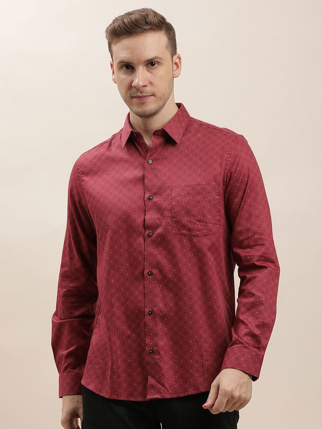 

Turtle Men Classic Spread Collar Conversational Printed Cotton Slim Fit Formal Shirt, Red