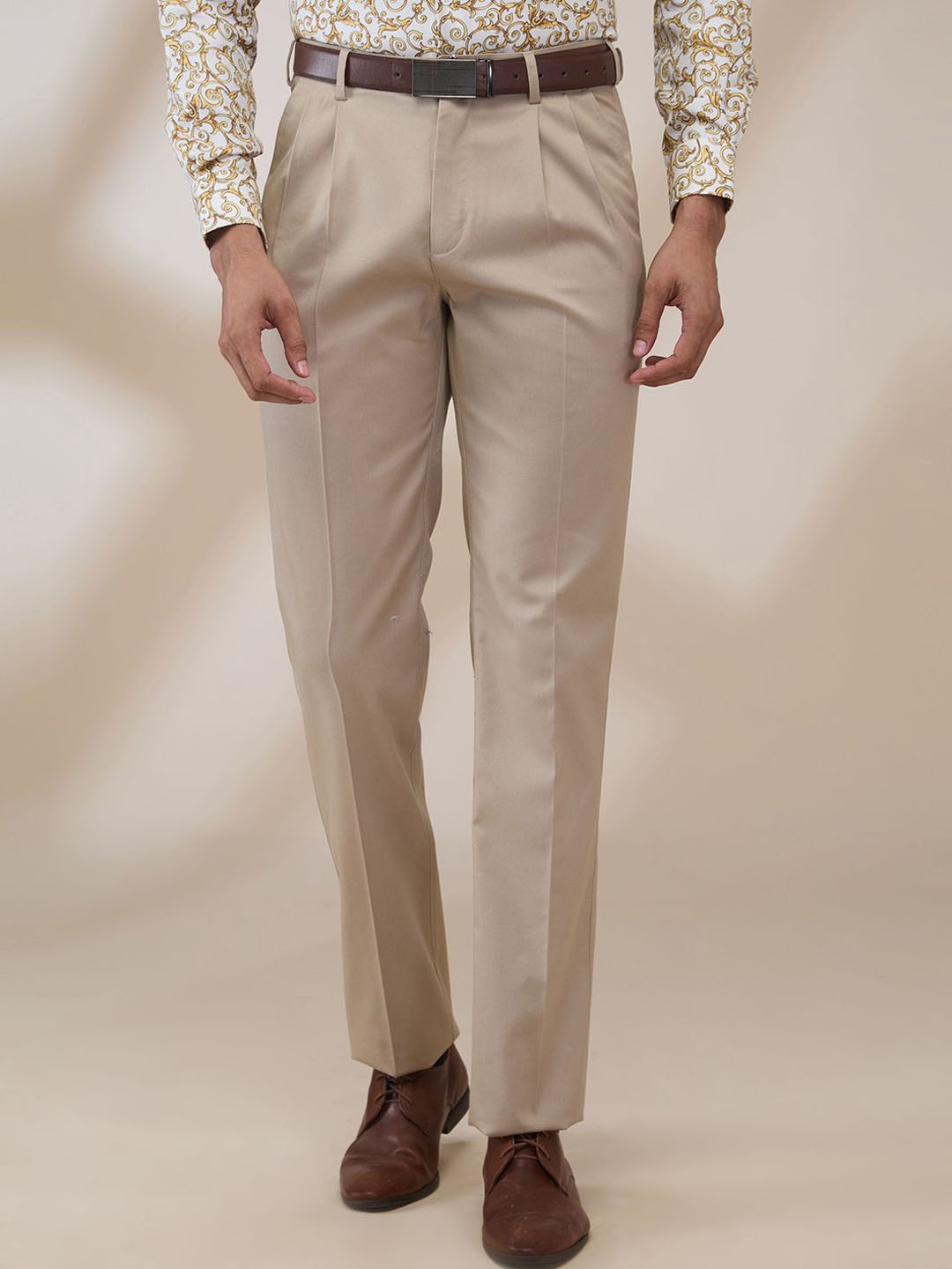 

ColorPlus Men Comfort Pleated Mid-Rise Trousers, Khaki