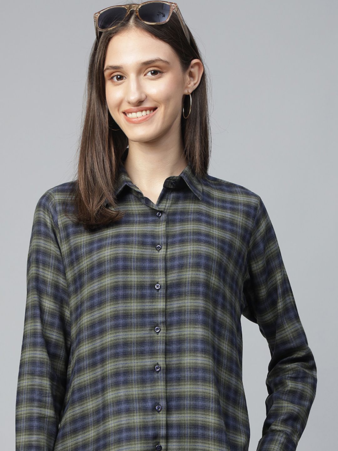 

Hancock Women Boyfriend Fit Checked Pure Cotton Formal Shirt, Navy blue