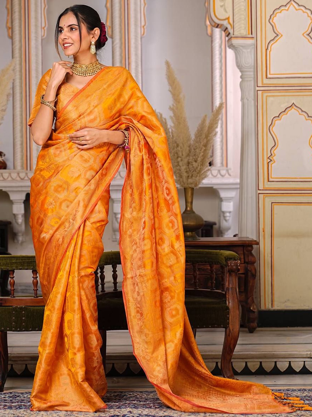 

AWRIYA Woven Design Zari Organza Banarasi Saree, Yellow
