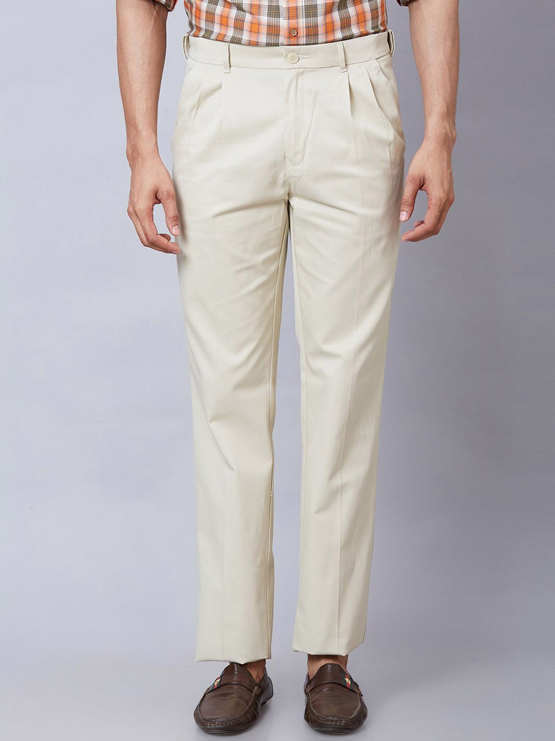 

ColorPlus Men Solid Comfort Pleated Trousers, Cream