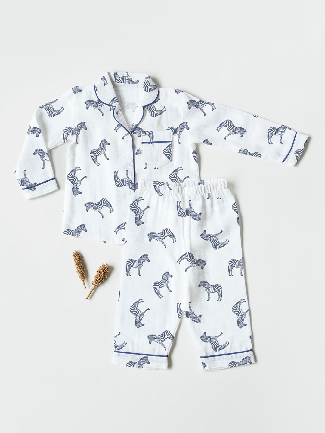 

The Boo Boo Club Unisex Kids Animal Print pure cotton Night suit, White