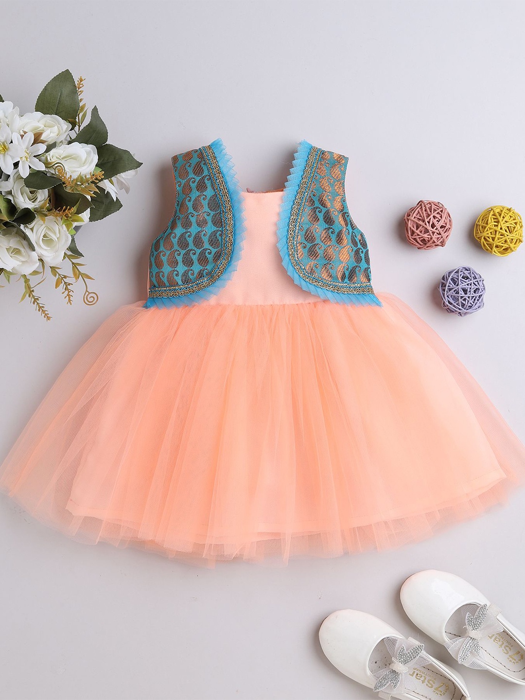 

MANY FROCKS & Net Fit & Flare Dress, Peach