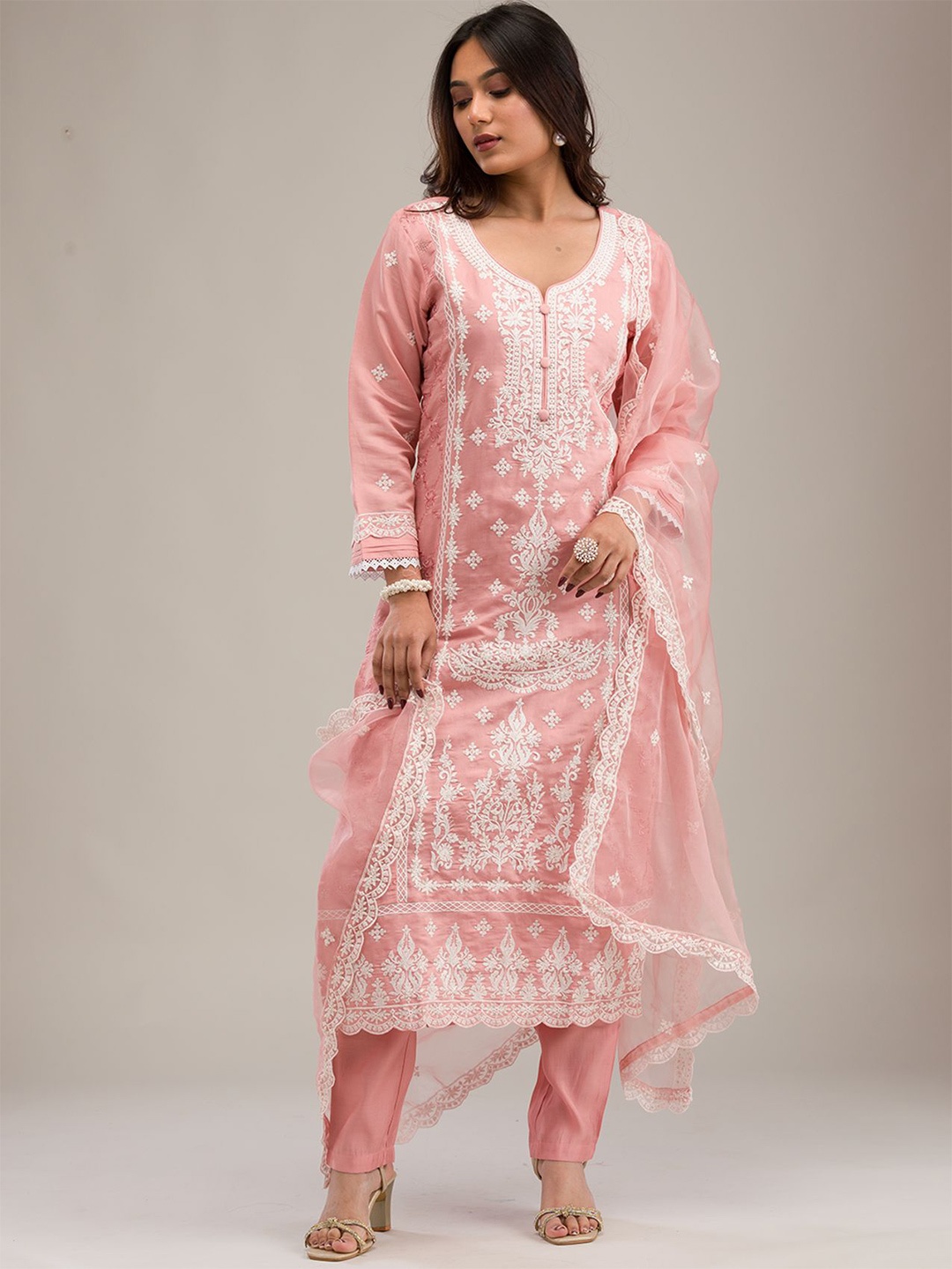 

Koskii Floral Embroidered Round Neck Straight Kurta With Trousers & Dupatta, Peach