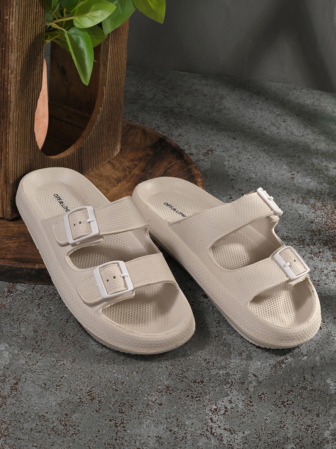 

OFF LIMITS Men Rubber Slip-On Flip Flops, Beige