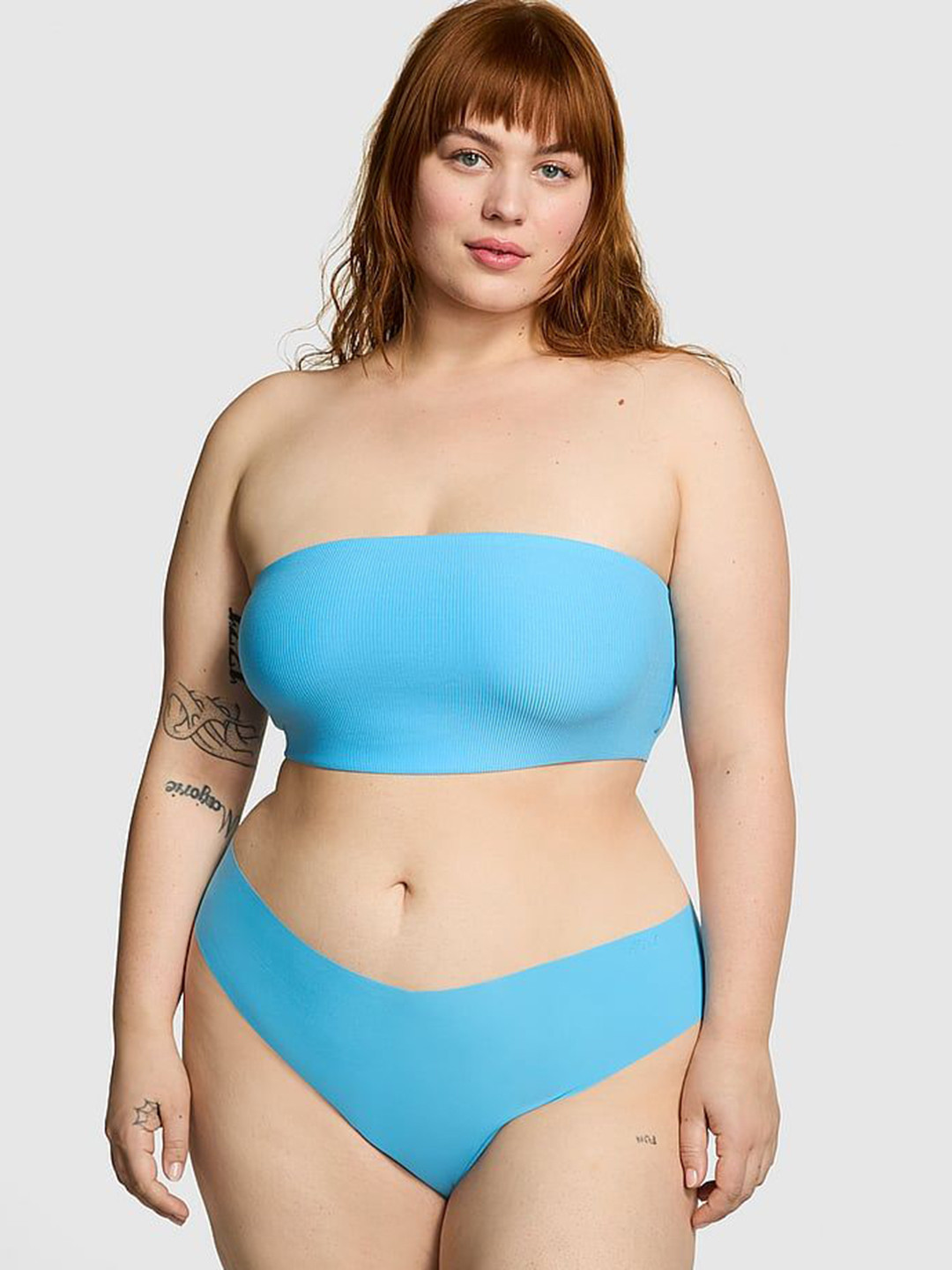 

Victoria's Secret Women Low-Rise No-Show Thong Briefs 112451610JI1, Blue