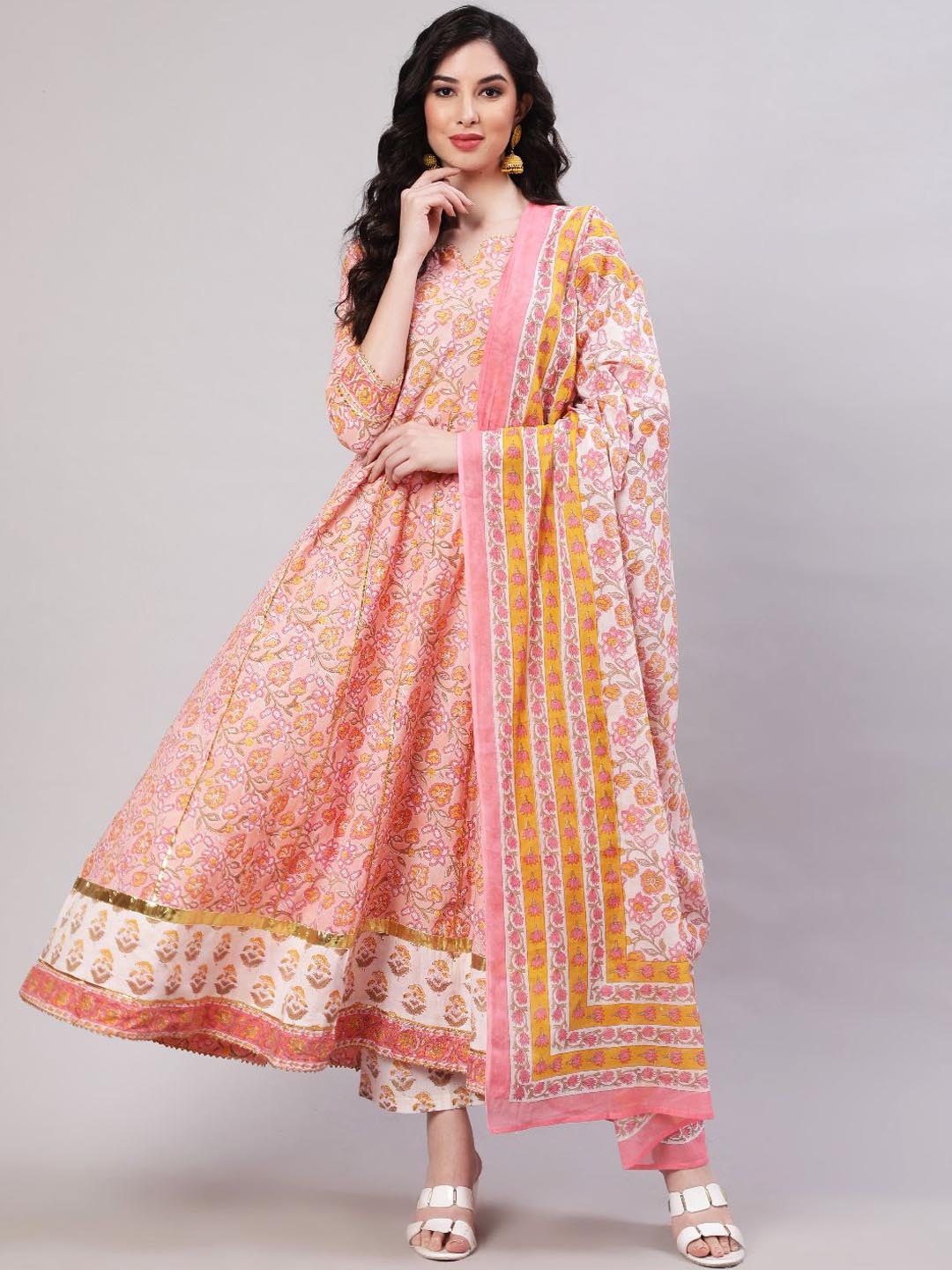

GLAM ROOTS Floral Printed Regular Pure Cotton Anarkali Kurta with Trousers & Dupatta, Pink