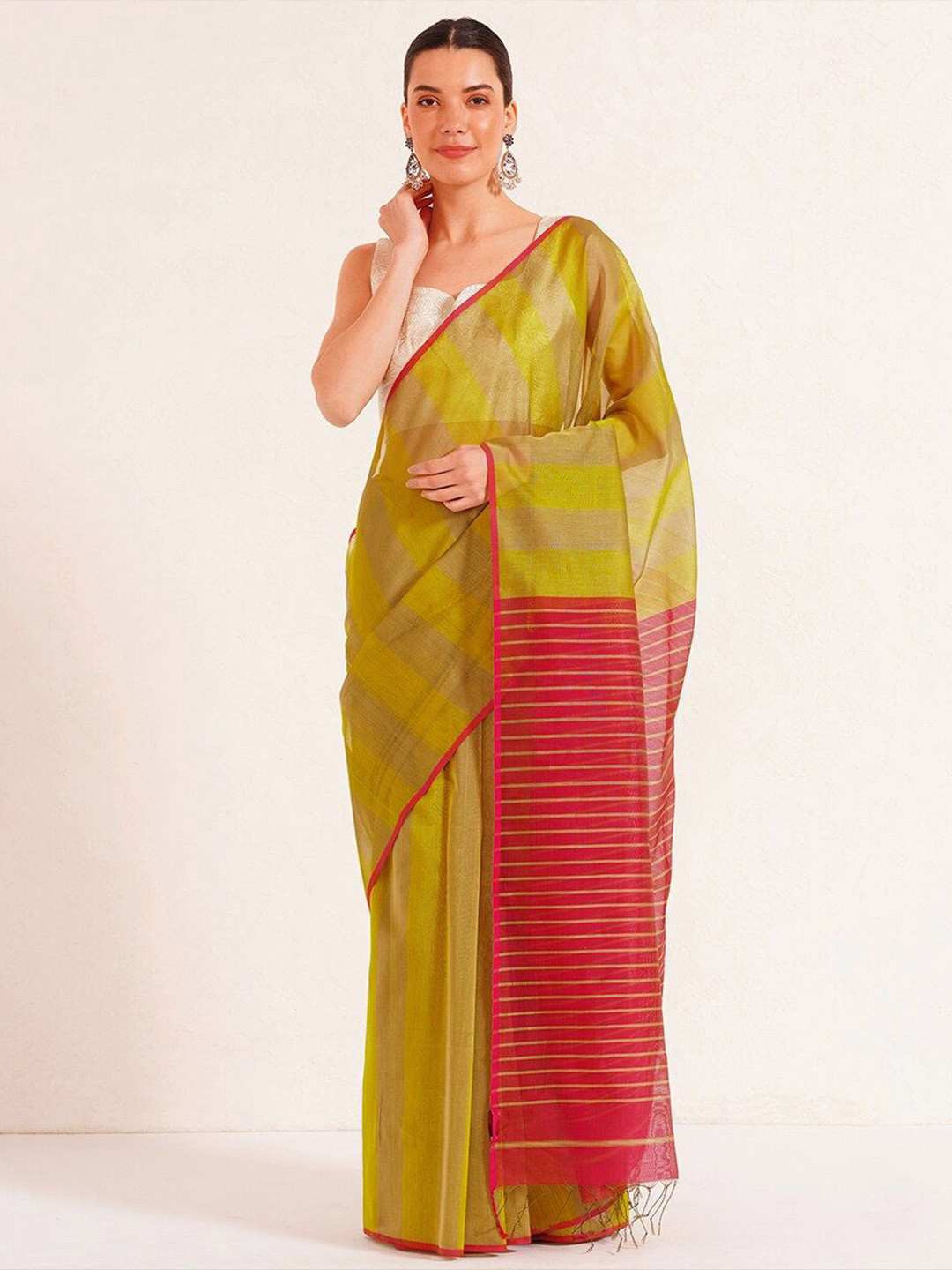 

JAYPORE Striped Maheshwari Saree With Blouse Piece, Green
