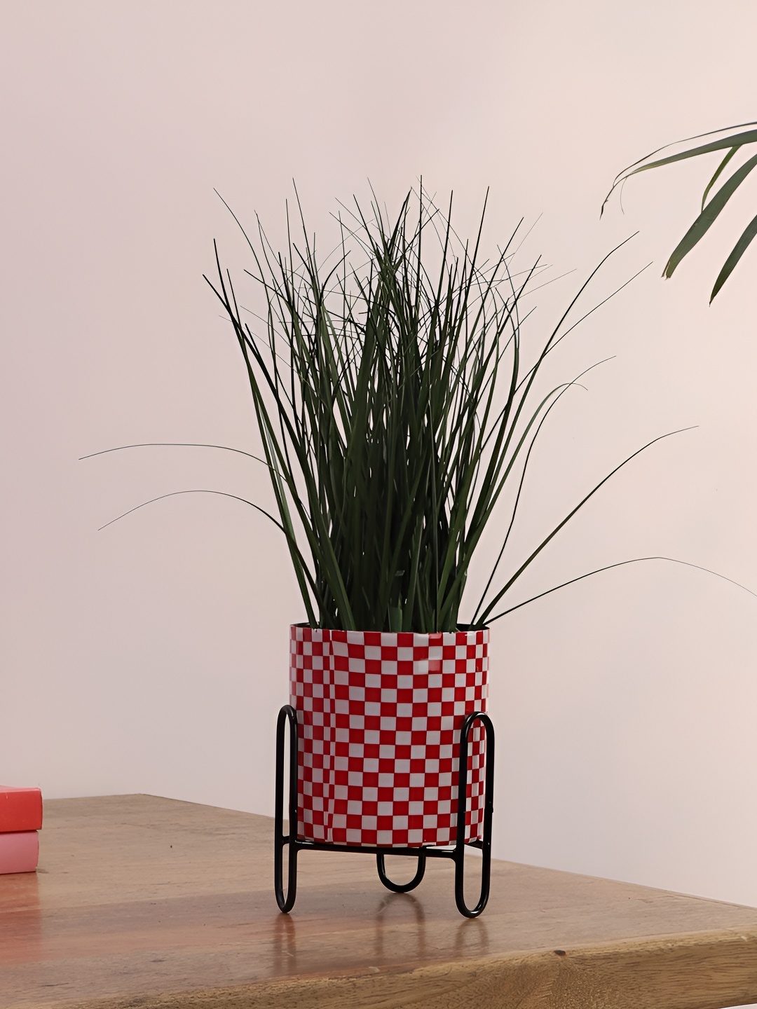 

pristine interiors Red & White Metal Checked Killian Planter