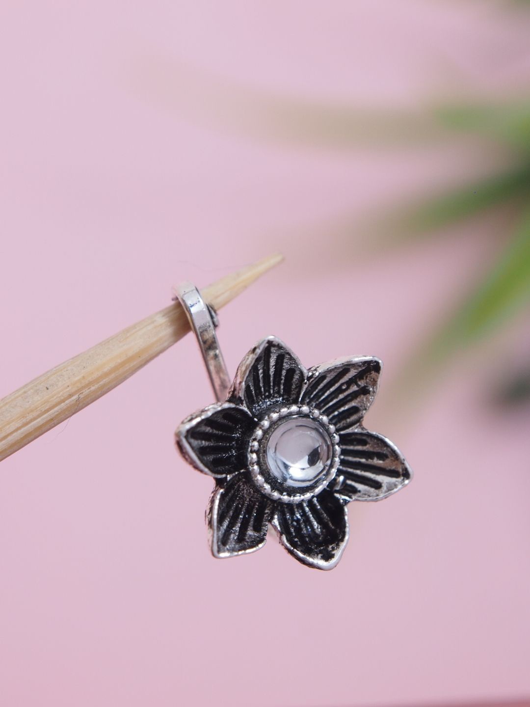 

I Jewels Silver-Plated Clip On Stud Nosepin