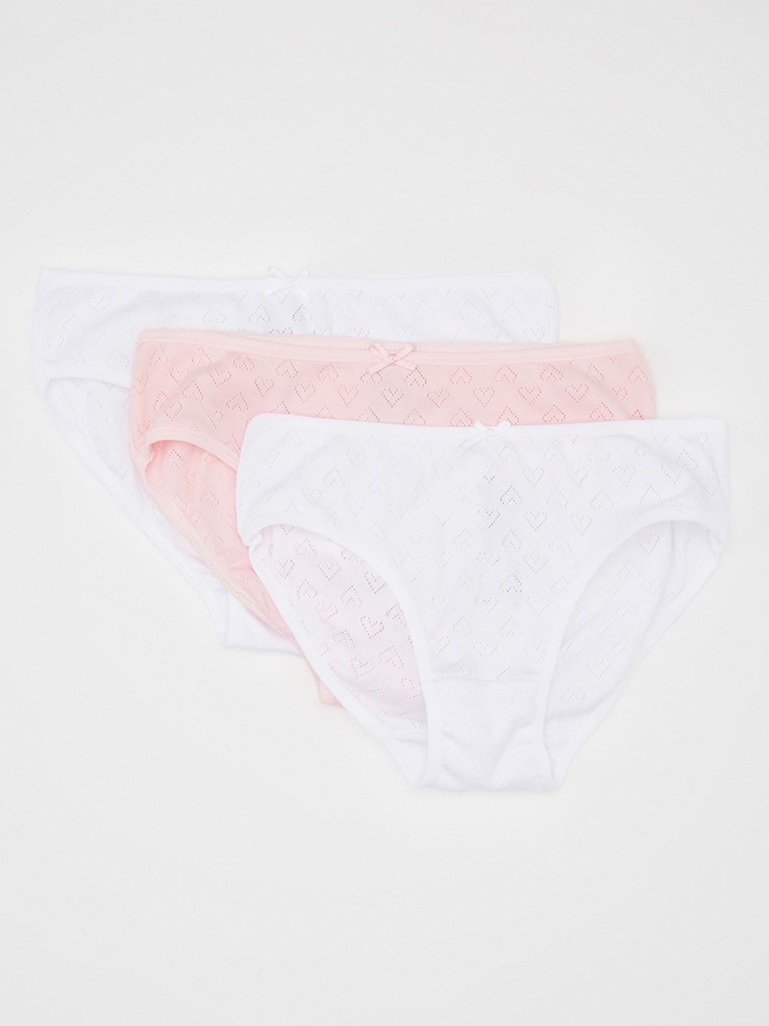 

DeFacto Girls Pack Of 3 Self Design Pure Cotton Basic Briefs, White