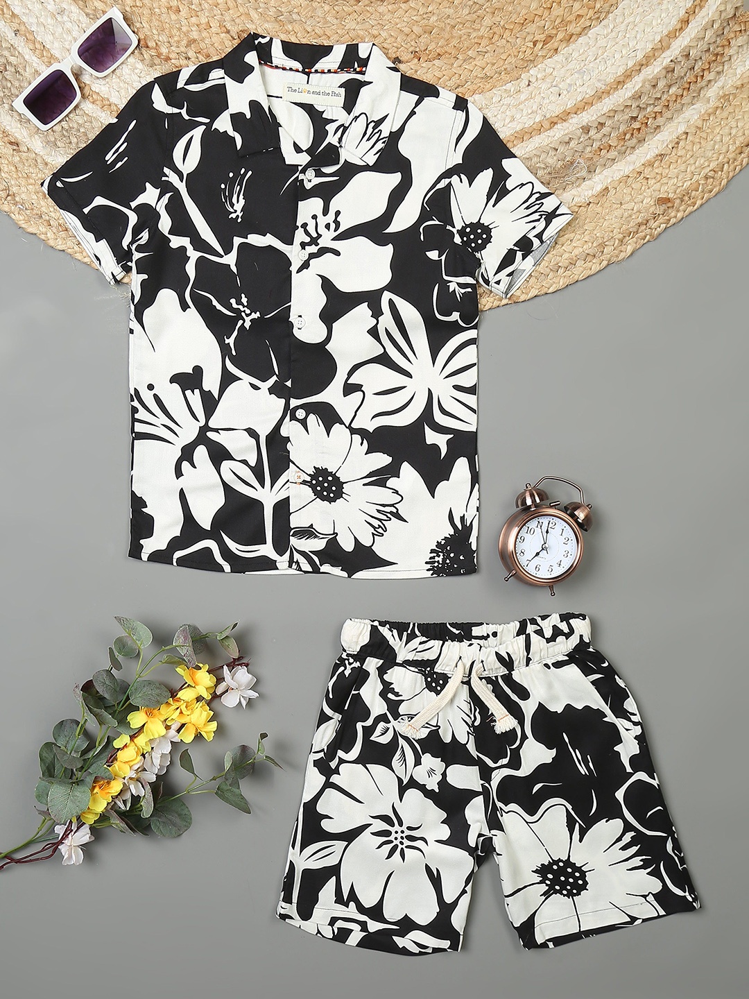 

The Lion and The Fish Boys Shirt & Short Co-Ord Set Flower Print, Black