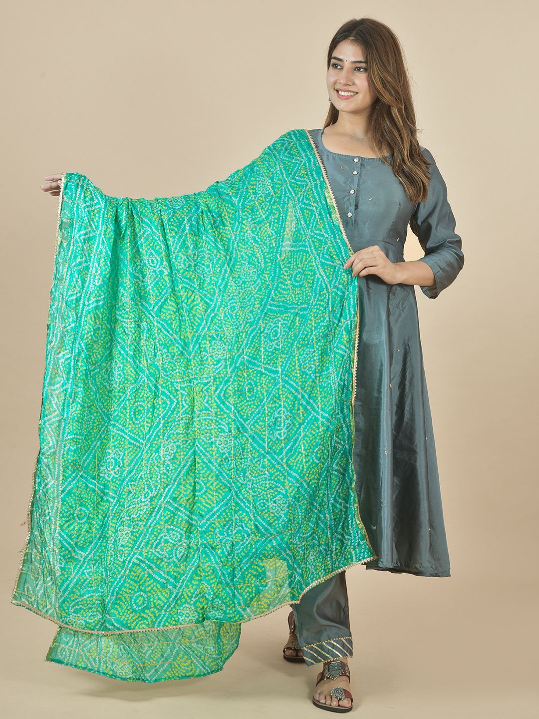 

LA FEMINAE Printed Bandhani Dupatta, Sea green