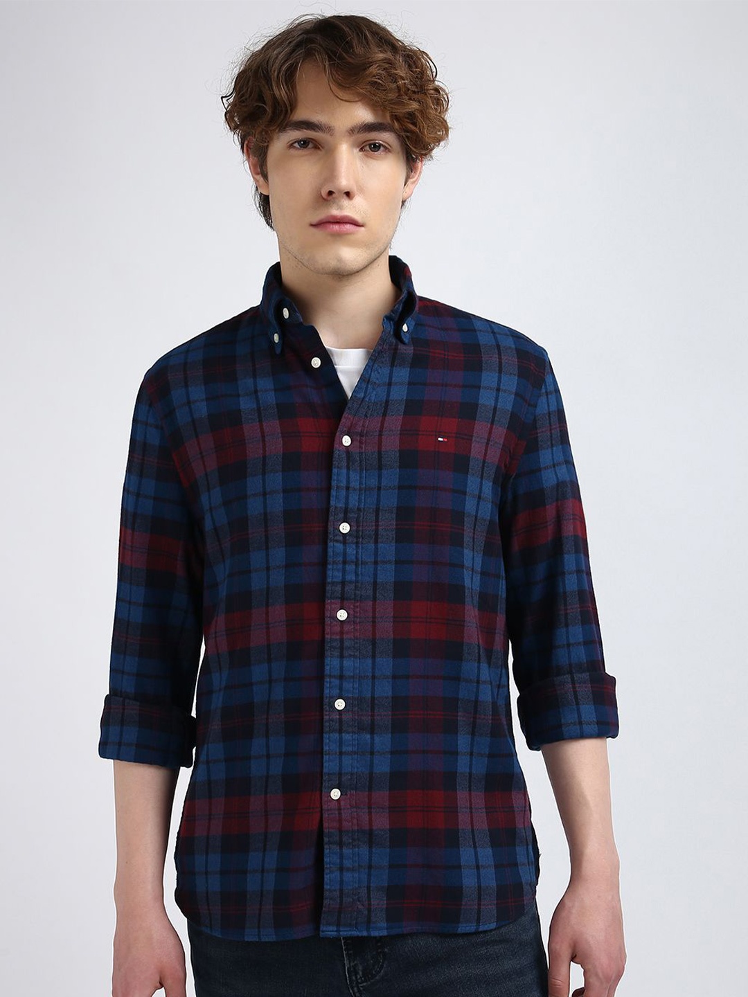 

Tommy Hilfiger Men Button-Down Collar Tartan Checked Cotton Casual Shirt, Blue