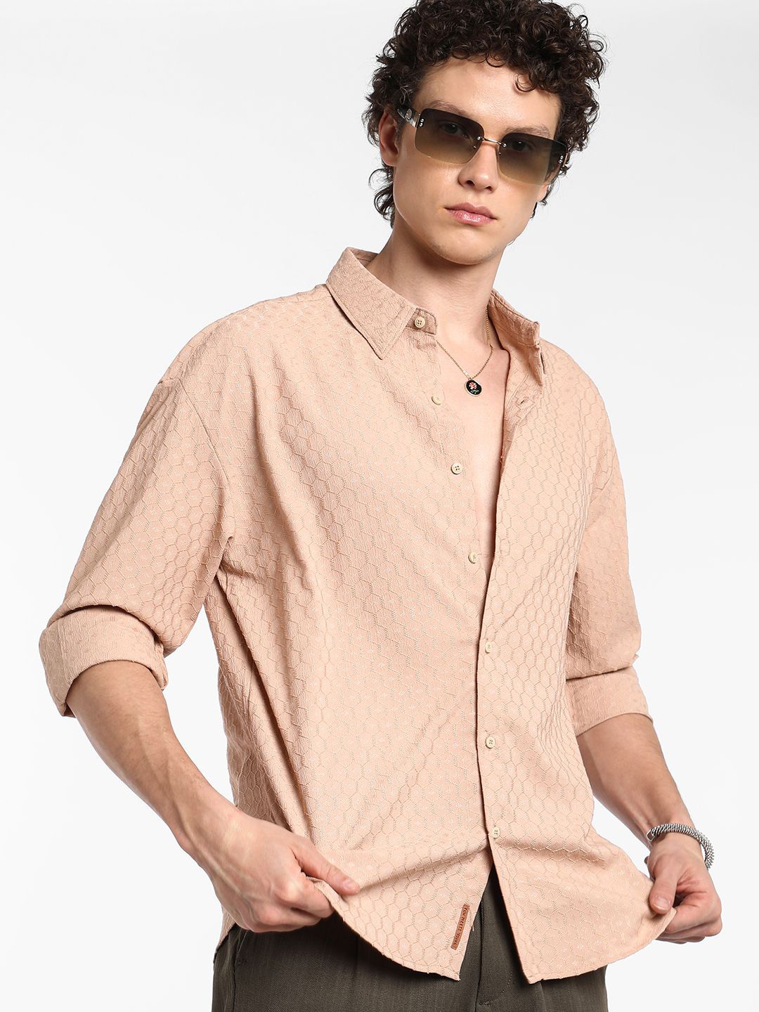 

Campus Sutra Men Comfort Spread Collar Textured Casual Shirt, Beige