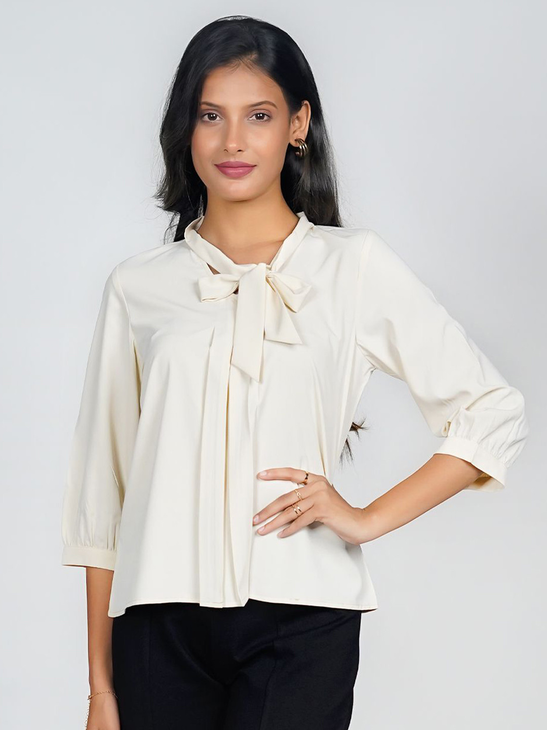 

Zink London Women Solid Tie-Up Neck Top, Off white