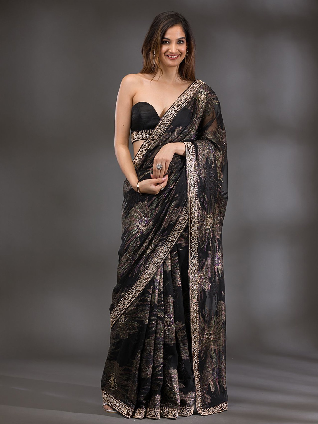 

Koskii Beads and Stones Shimmer Saree, Black