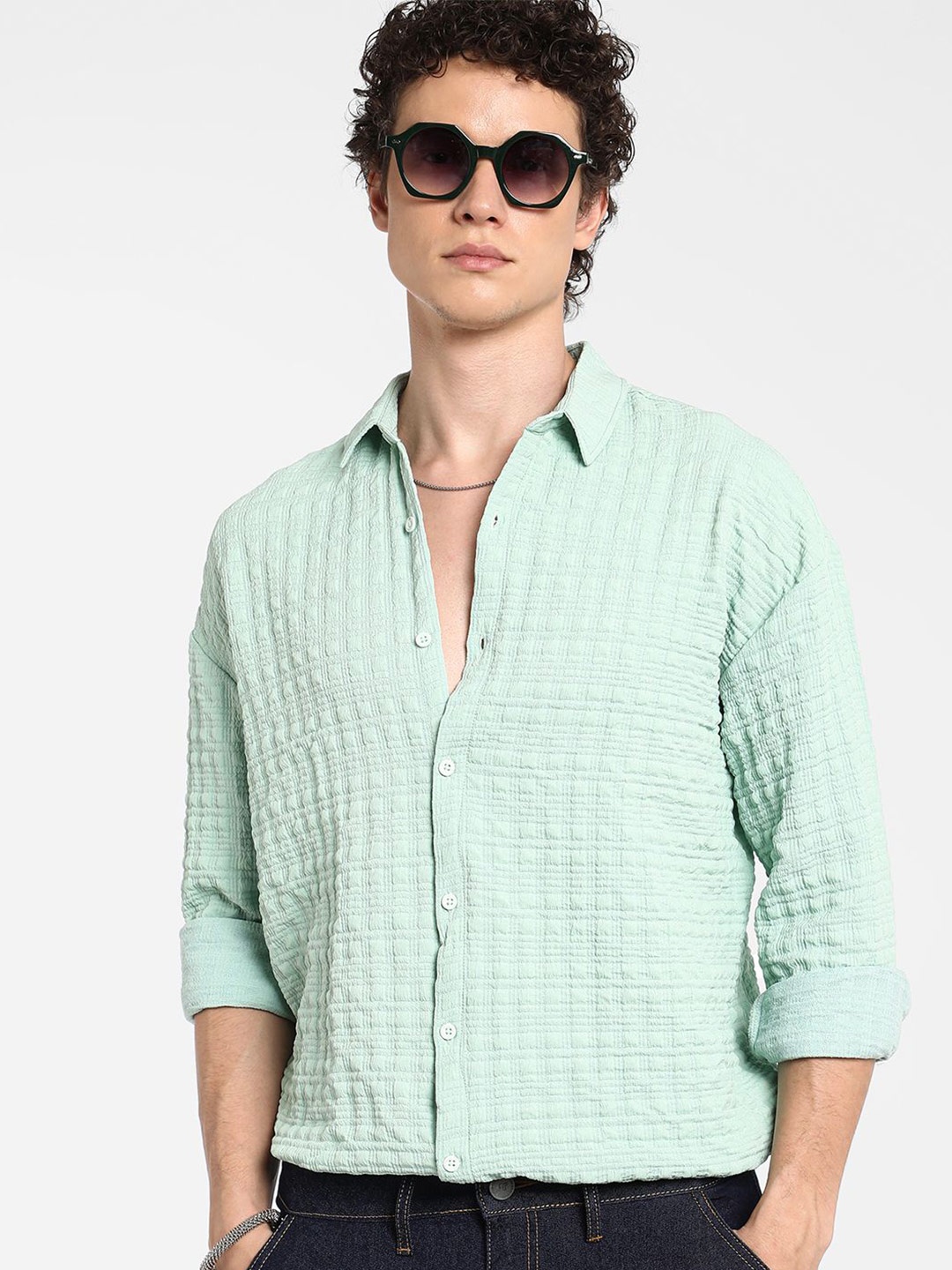 

Campus Sutra Men Comfort Spread Collar Popcorn Texture Casual Shirt, Green