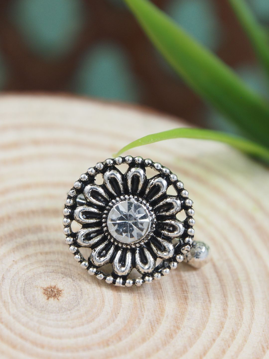 

I Jewels Silver-Plated Stones Studded Clip On Non Piercing Pressing Stud Nosepin