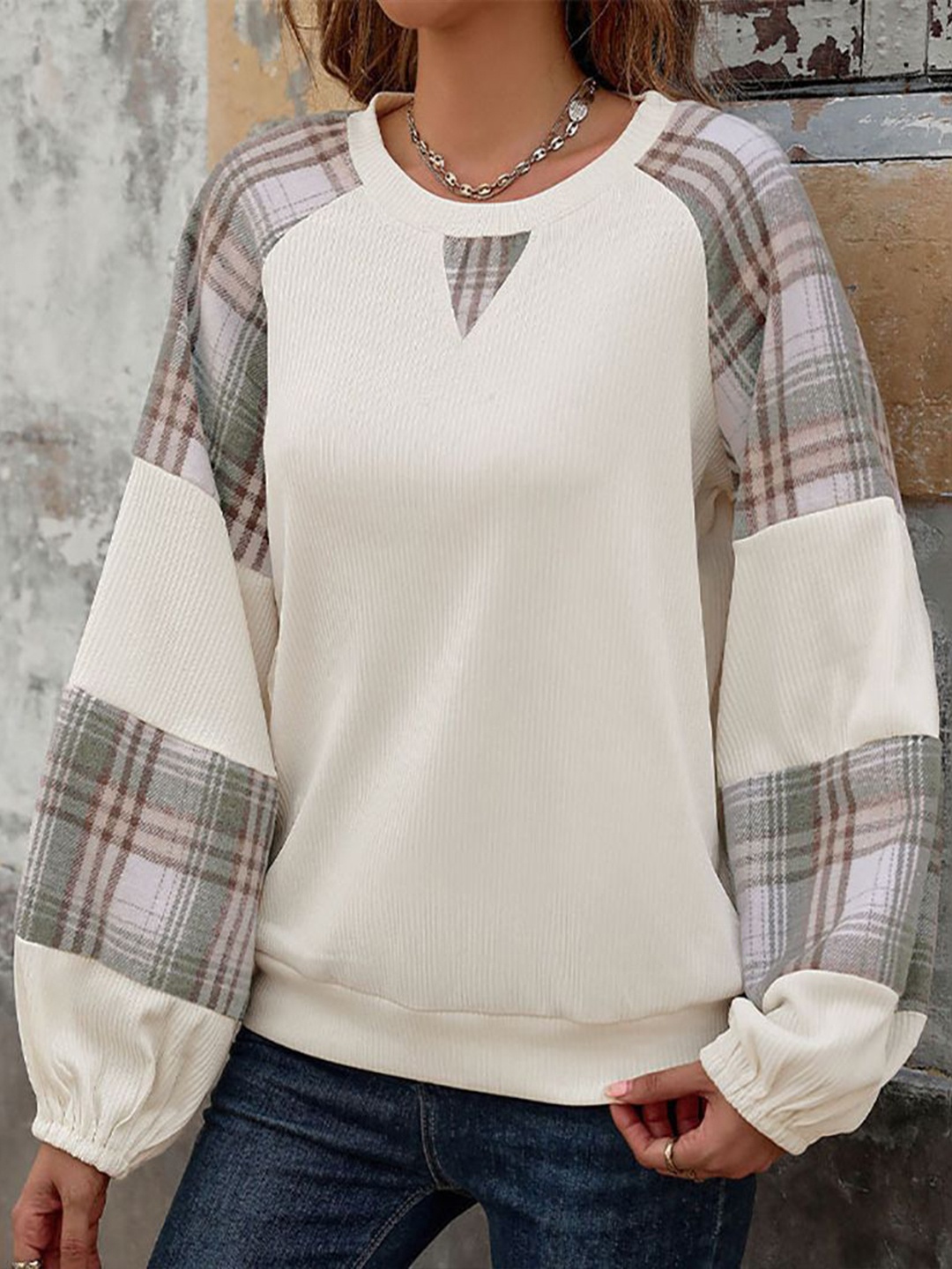 

StyleCast x Revolte Women Round Neck Checked Puff Sleeves Sweatshirt, Beige