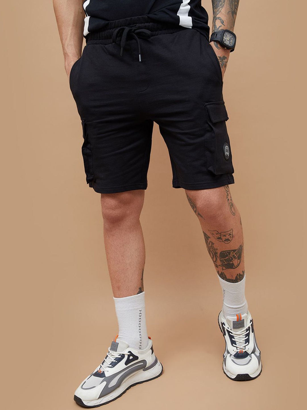 

Fame Forever by Lifestyle Men Cargo Shorts, Black