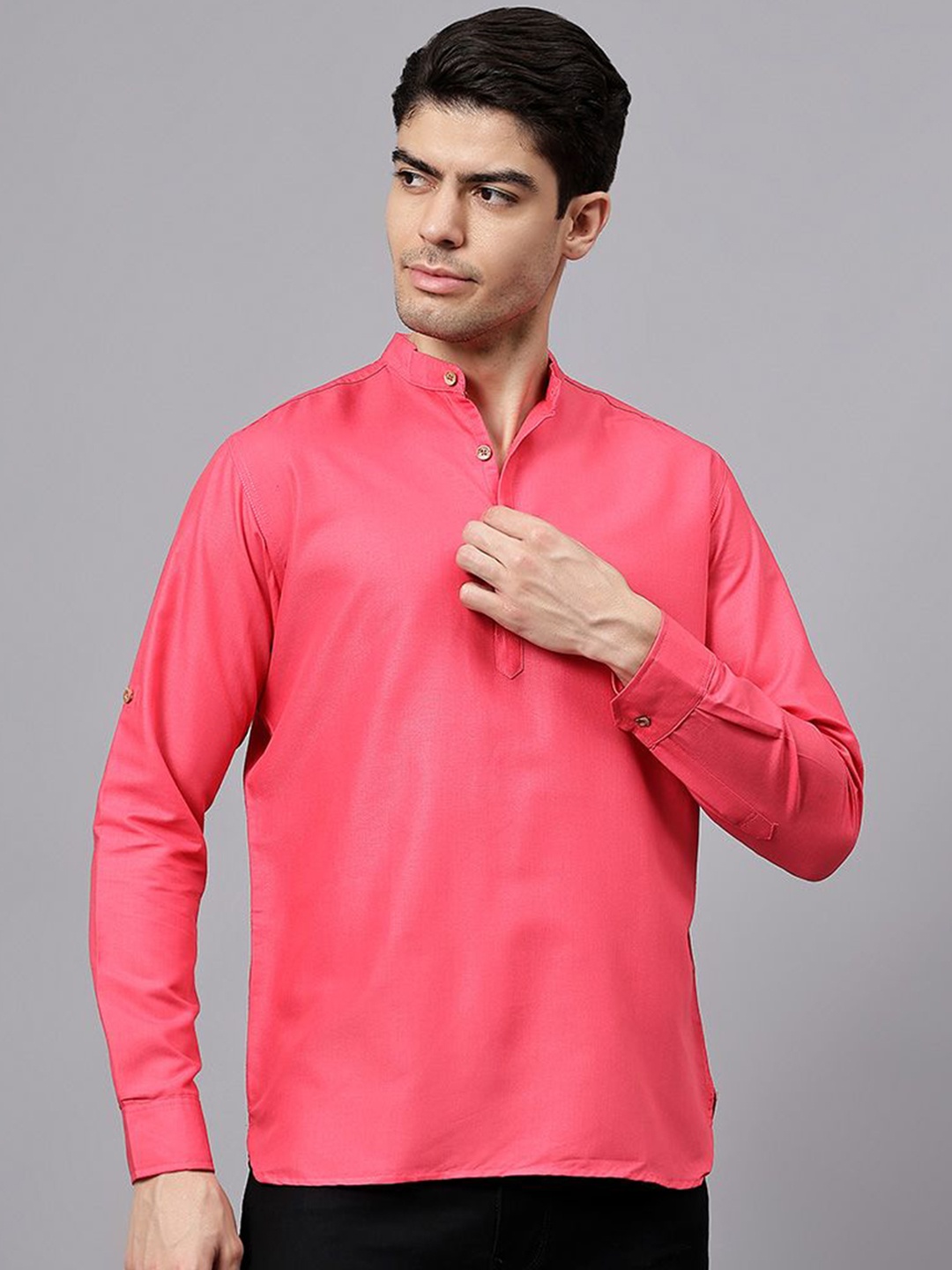 

TrendiVastra Mandarin Collar Roll-Up Sleeves Slim Fit Short Kurta, Pink