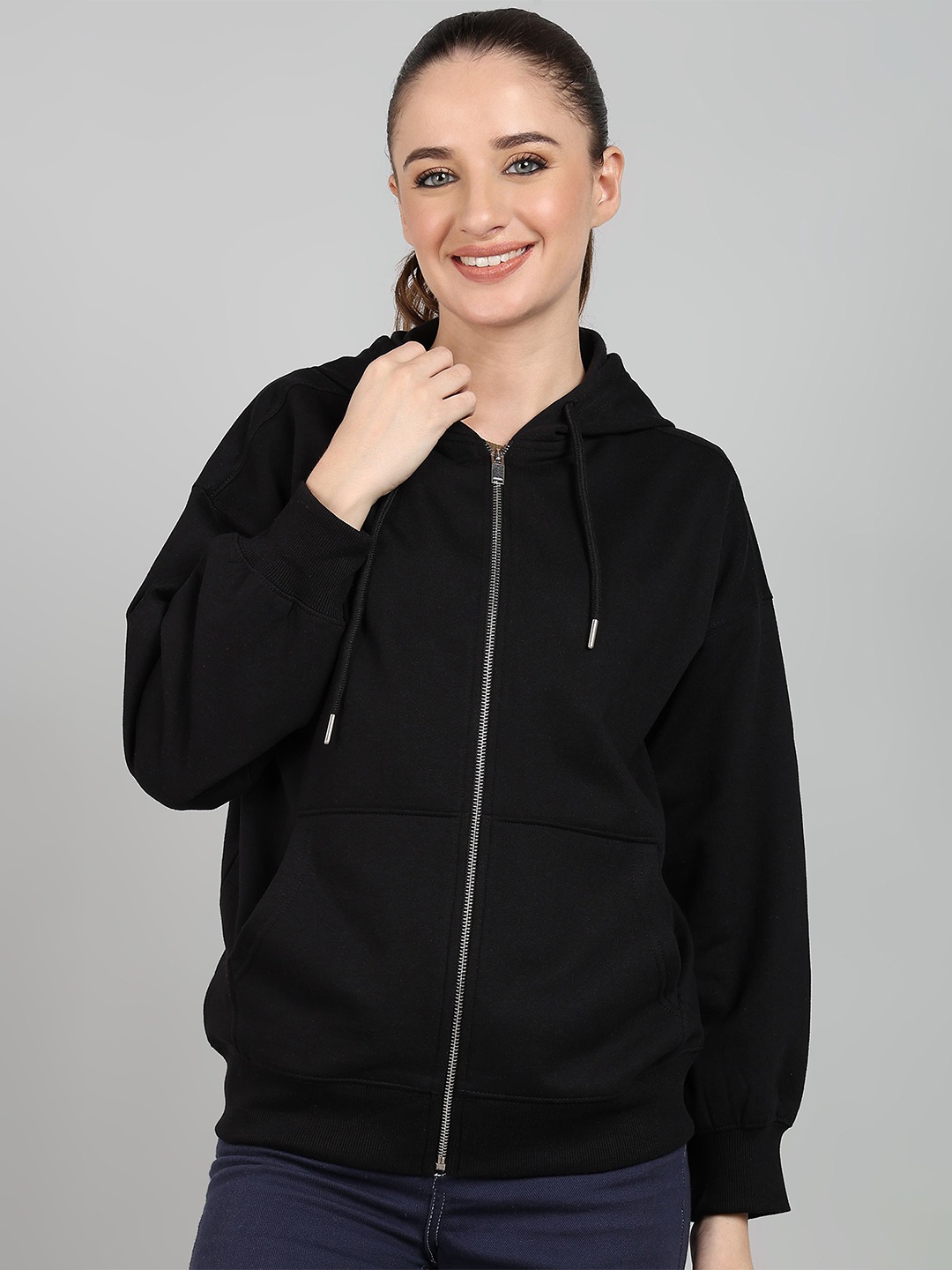 

Alan Jones Women Solid Hooded Sweatshirt, Black