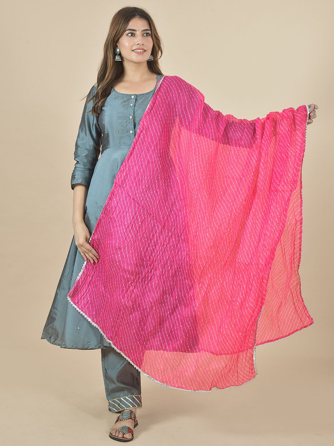 

LA FEMINAE Leheriya Printed Cotton Dupatta, Pink