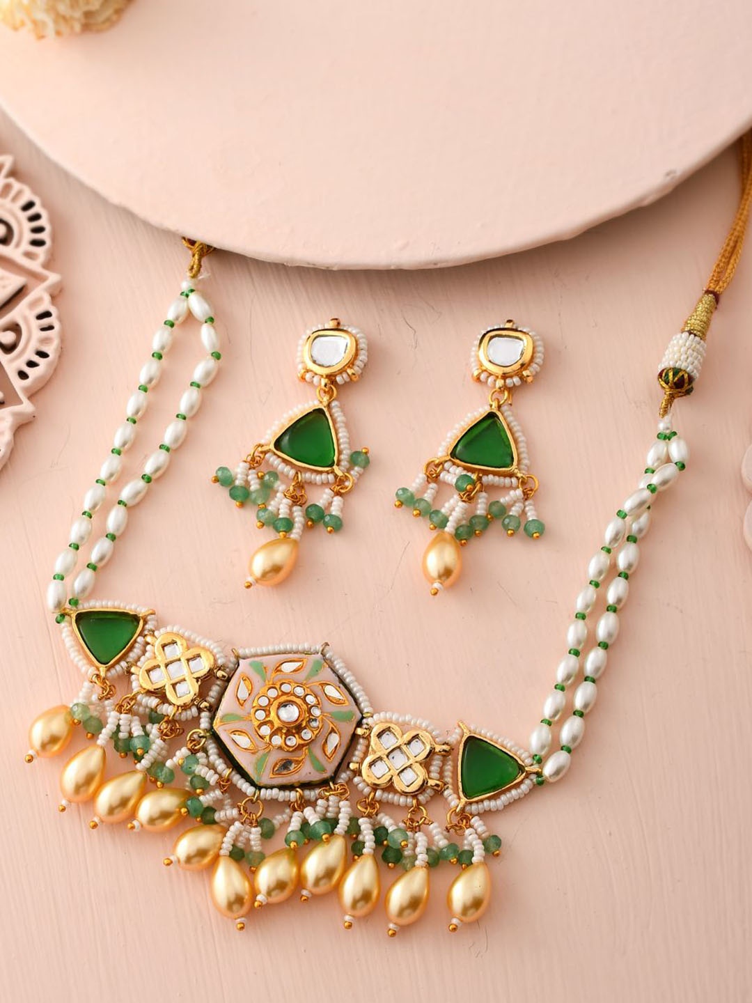 

DASTOOR Gold-Plated Stone-Studded & Beaded Jewellery Set