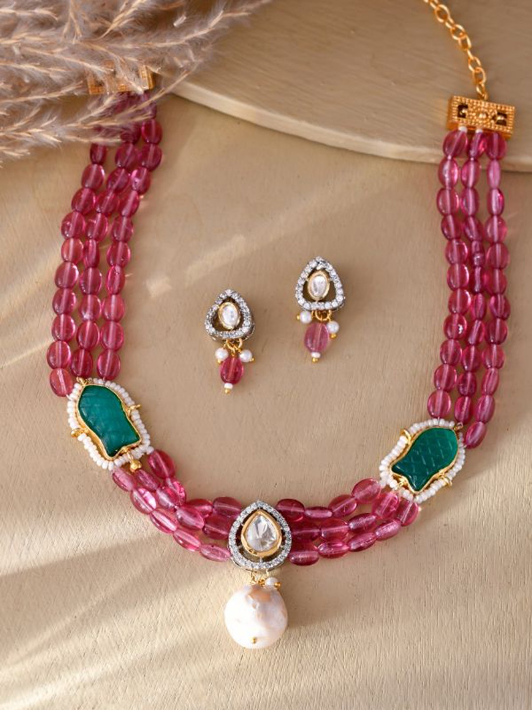 

DASTOOR Gold-Plated Stone-Studded & Beaded Jewellery Set